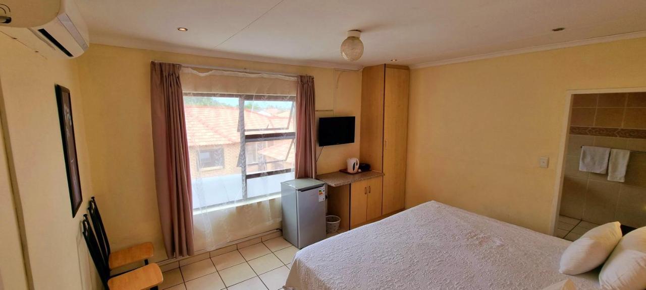Asda Guesthouse Mogwase Zewnętrze zdjęcie