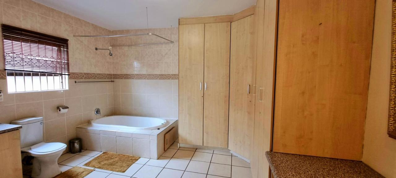 Asda Guesthouse Mogwase Zewnętrze zdjęcie